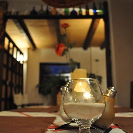 锡纳亚 特拉菲利克斯酒馆旅馆酒店 外观 照片