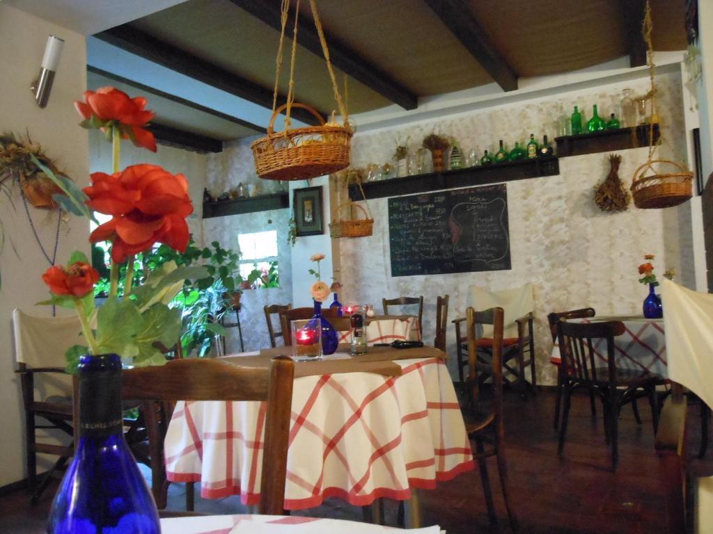 锡纳亚 特拉菲利克斯酒馆旅馆酒店 外观 照片